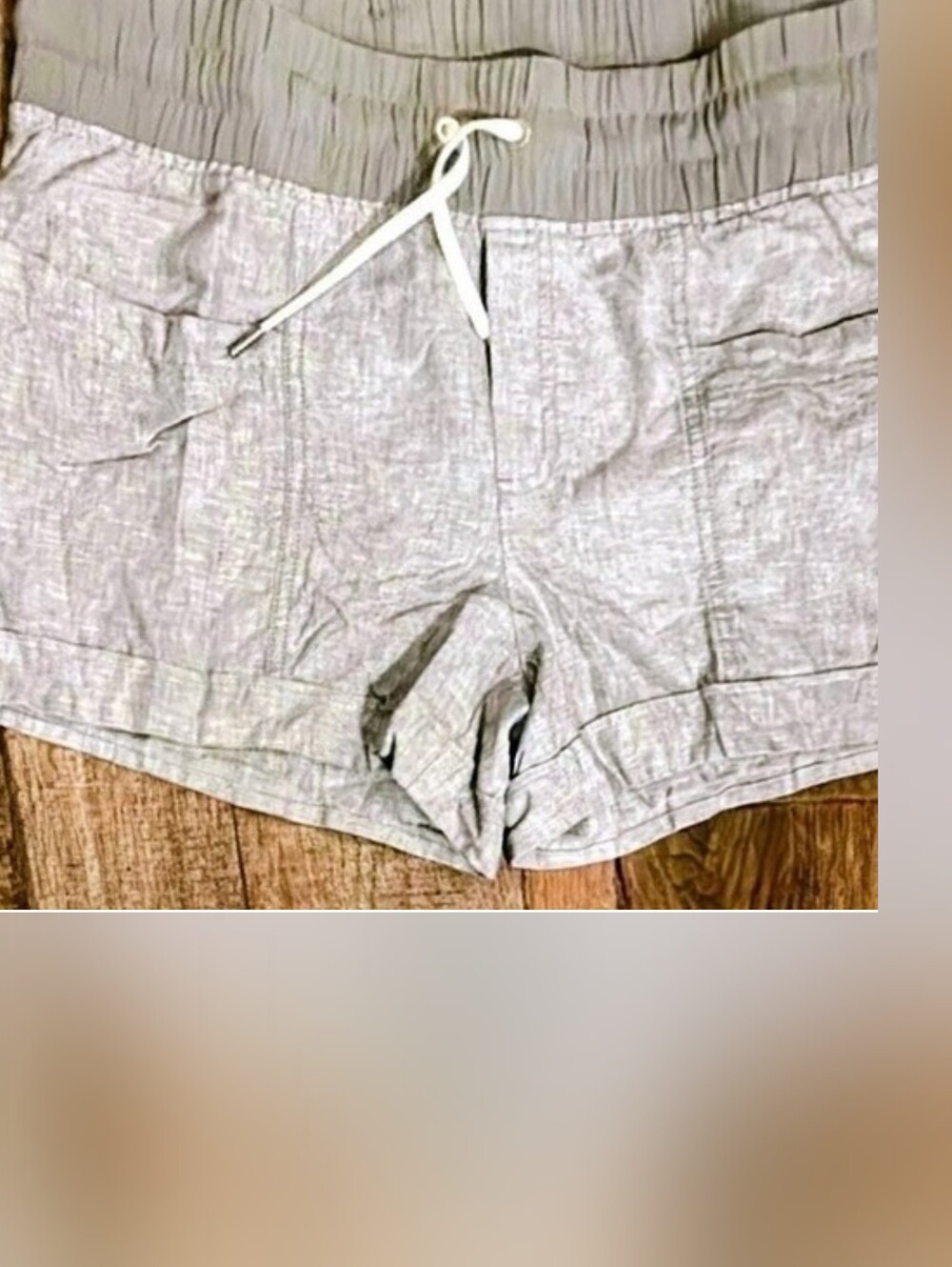 Athleta Women’s Light Gray Elastic-Waist Drawstring Shorts - Picture 2 of 3